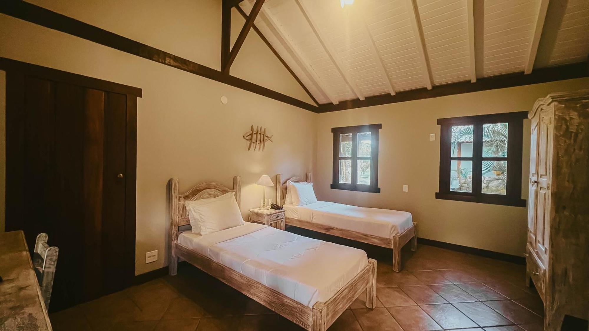 Vila Angatu Eco Resort Spa サンタ・クルース・カブラーリア エクステリア 写真