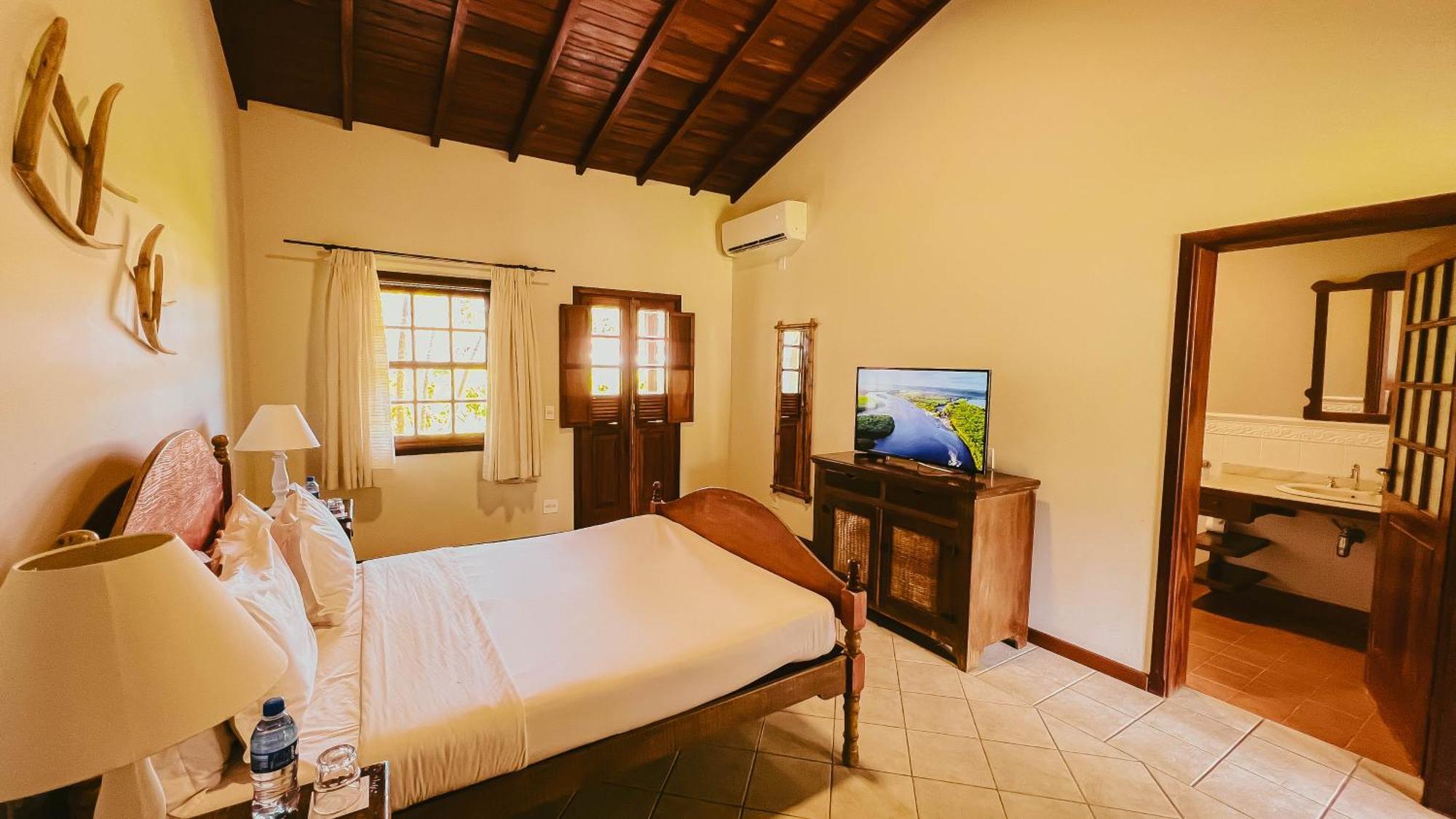Vila Angatu Eco Resort Spa サンタ・クルース・カブラーリア エクステリア 写真