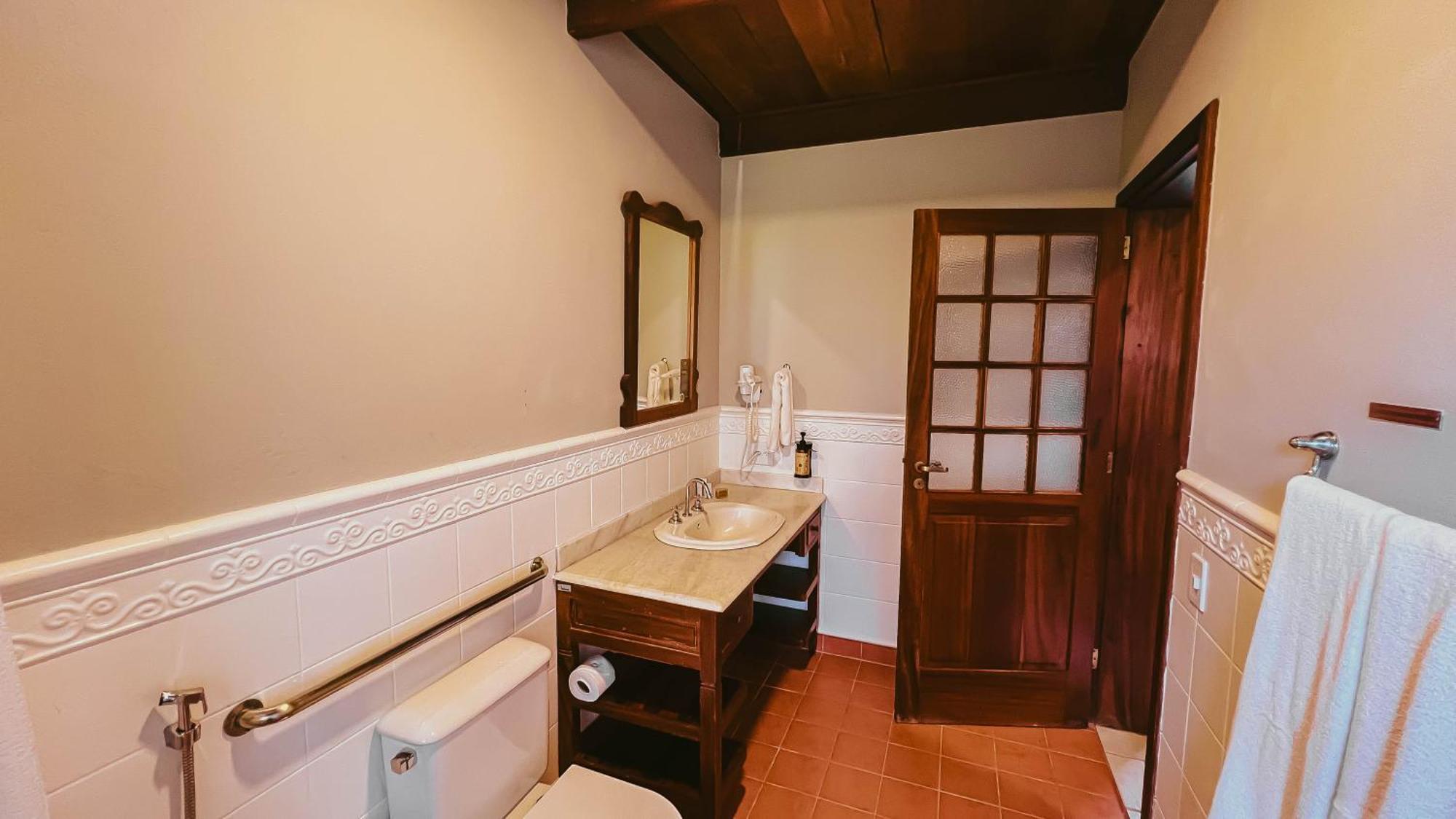 Vila Angatu Eco Resort Spa サンタ・クルース・カブラーリア エクステリア 写真