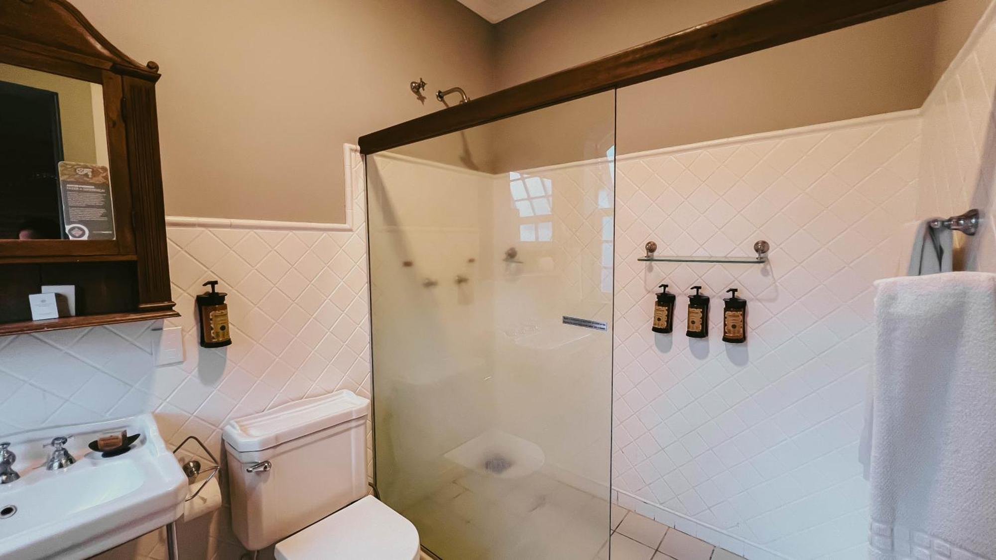 Vila Angatu Eco Resort Spa サンタ・クルース・カブラーリア エクステリア 写真