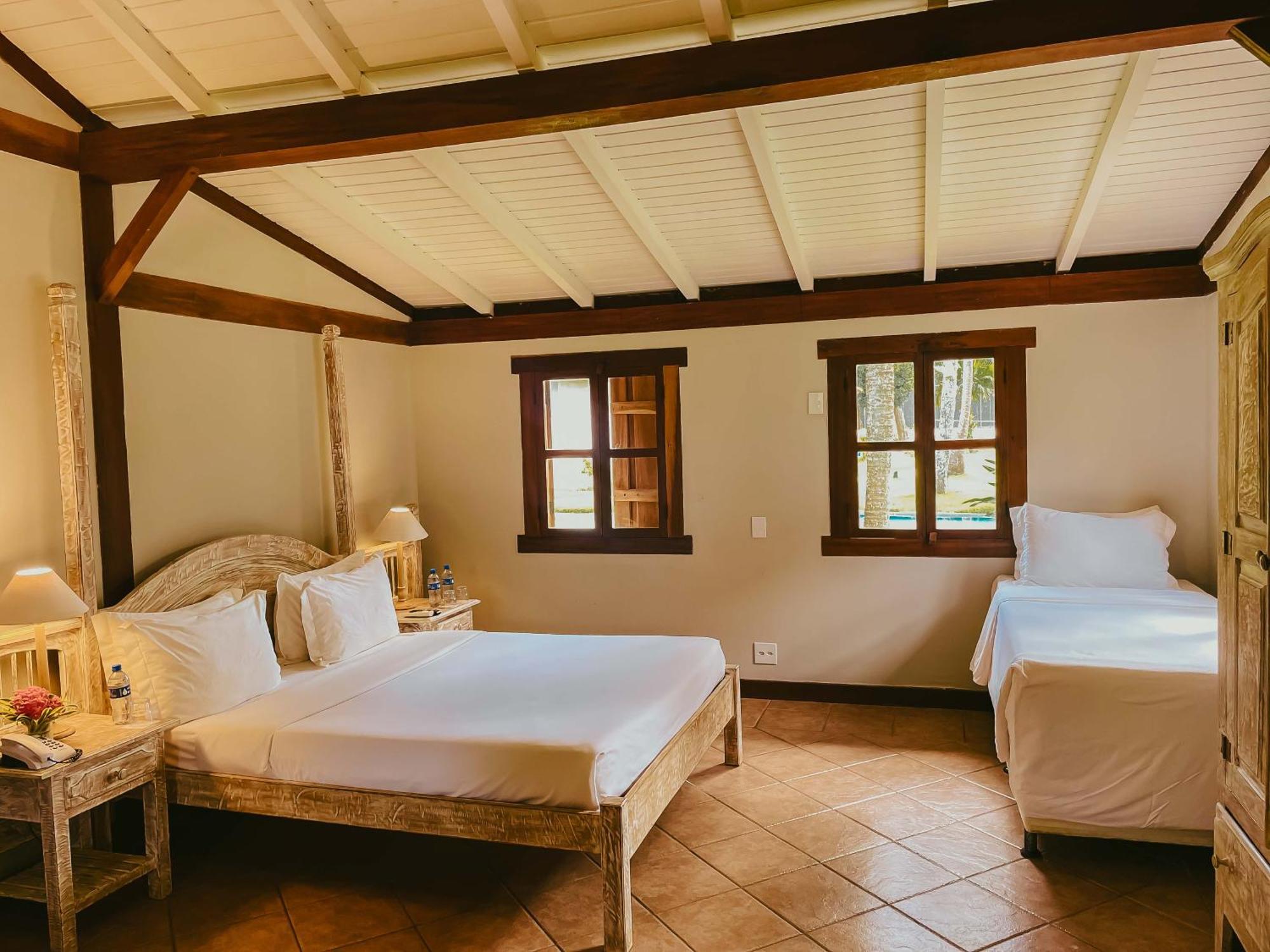 Vila Angatu Eco Resort Spa サンタ・クルース・カブラーリア エクステリア 写真