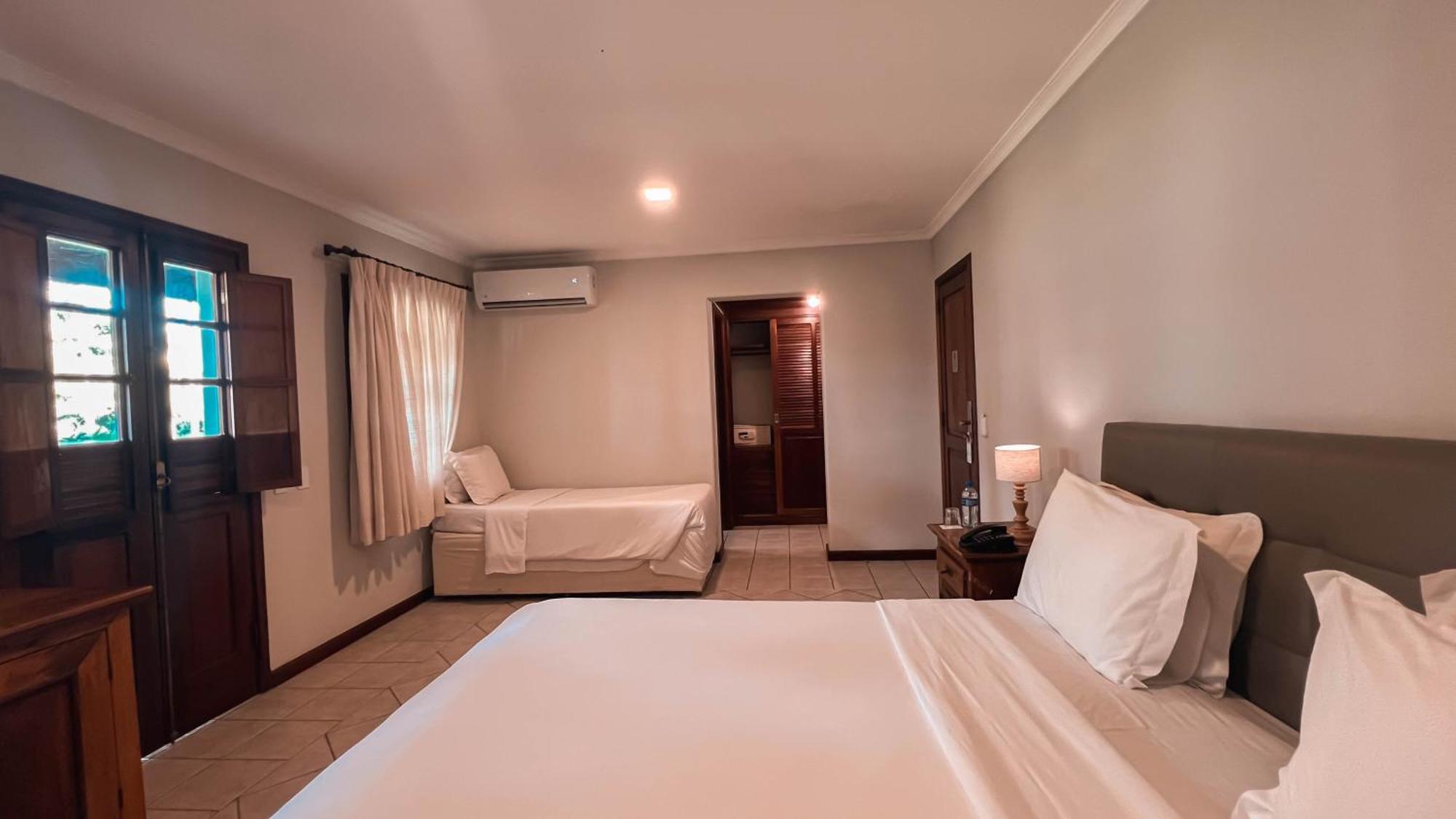 Vila Angatu Eco Resort Spa サンタ・クルース・カブラーリア エクステリア 写真