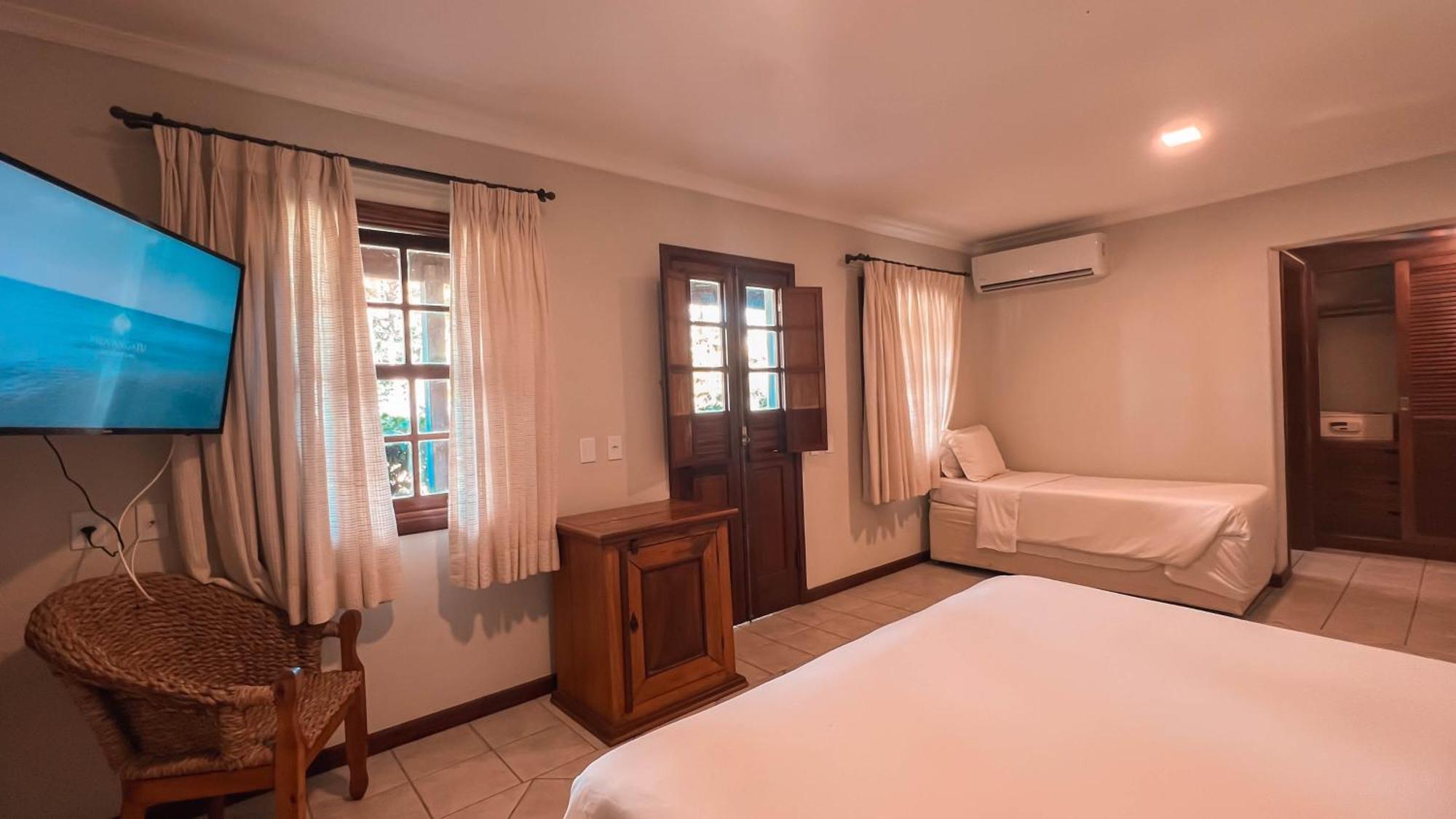 Vila Angatu Eco Resort Spa サンタ・クルース・カブラーリア エクステリア 写真