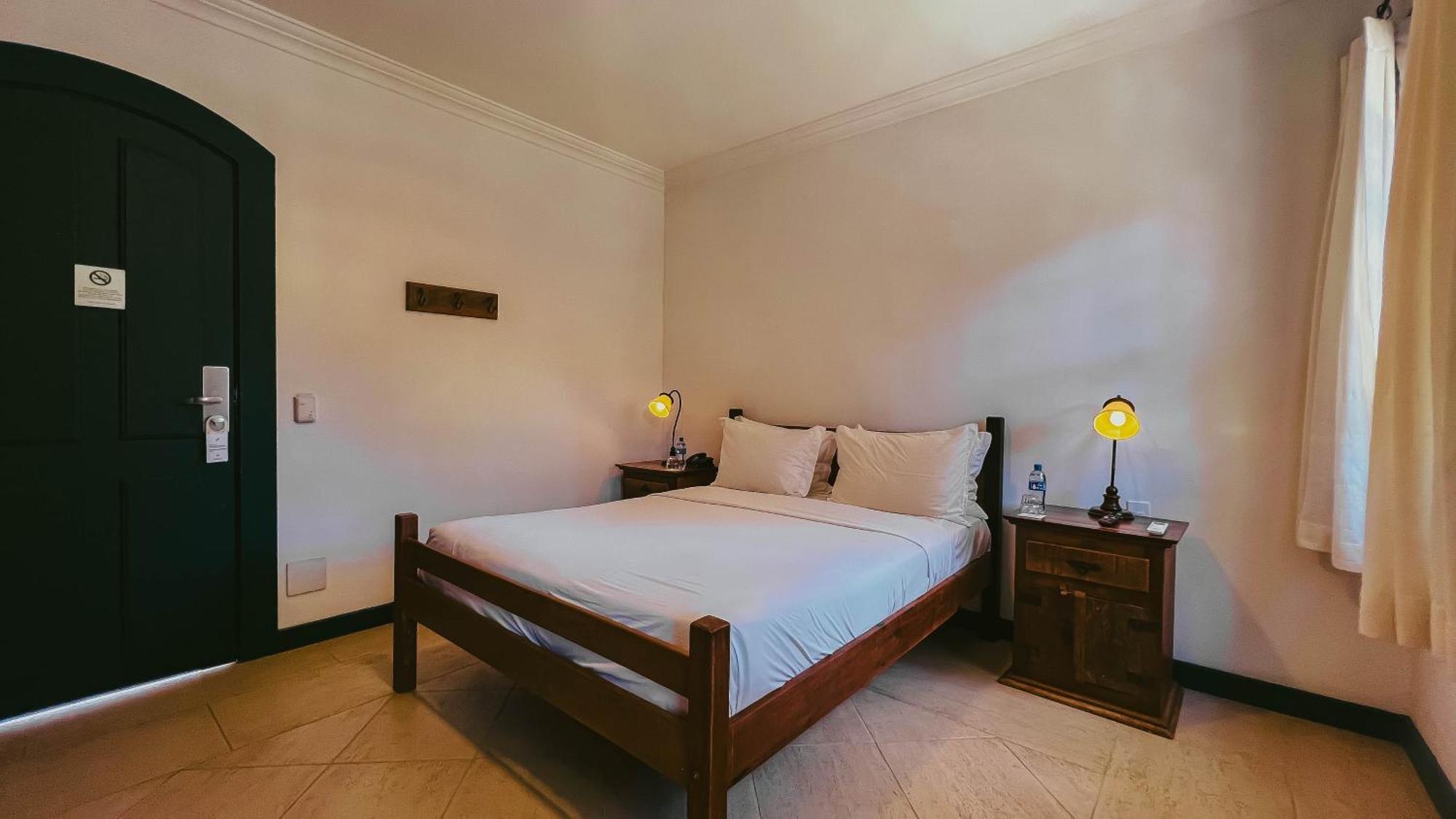Vila Angatu Eco Resort Spa サンタ・クルース・カブラーリア エクステリア 写真
