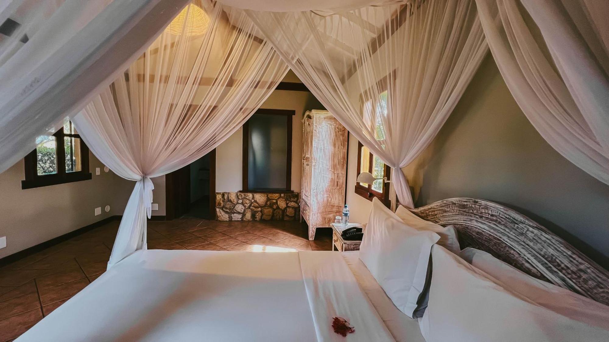 Vila Angatu Eco Resort Spa サンタ・クルース・カブラーリア エクステリア 写真