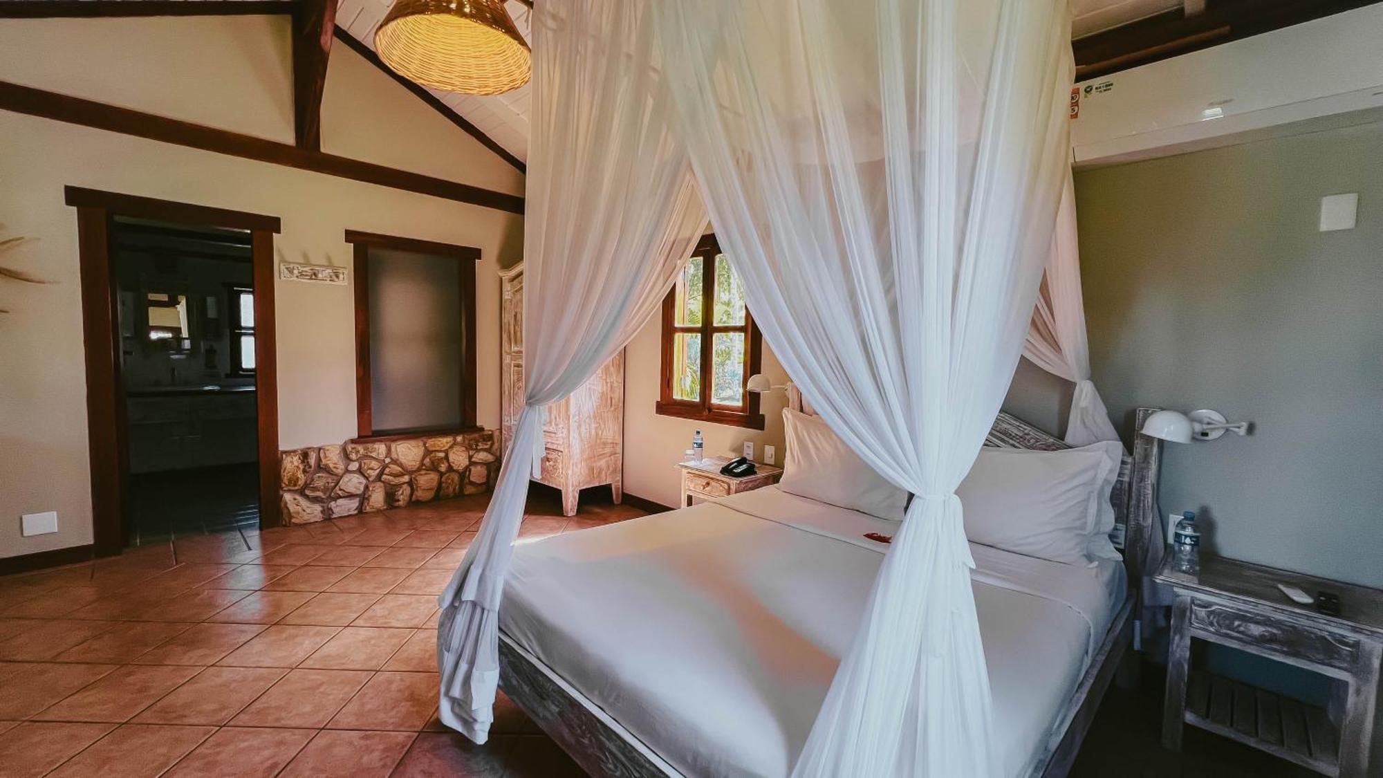 Vila Angatu Eco Resort Spa サンタ・クルース・カブラーリア エクステリア 写真